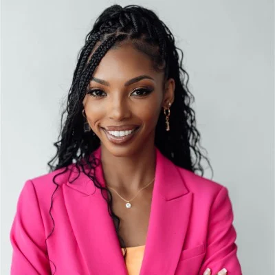 Headshot of Desirée McConnell